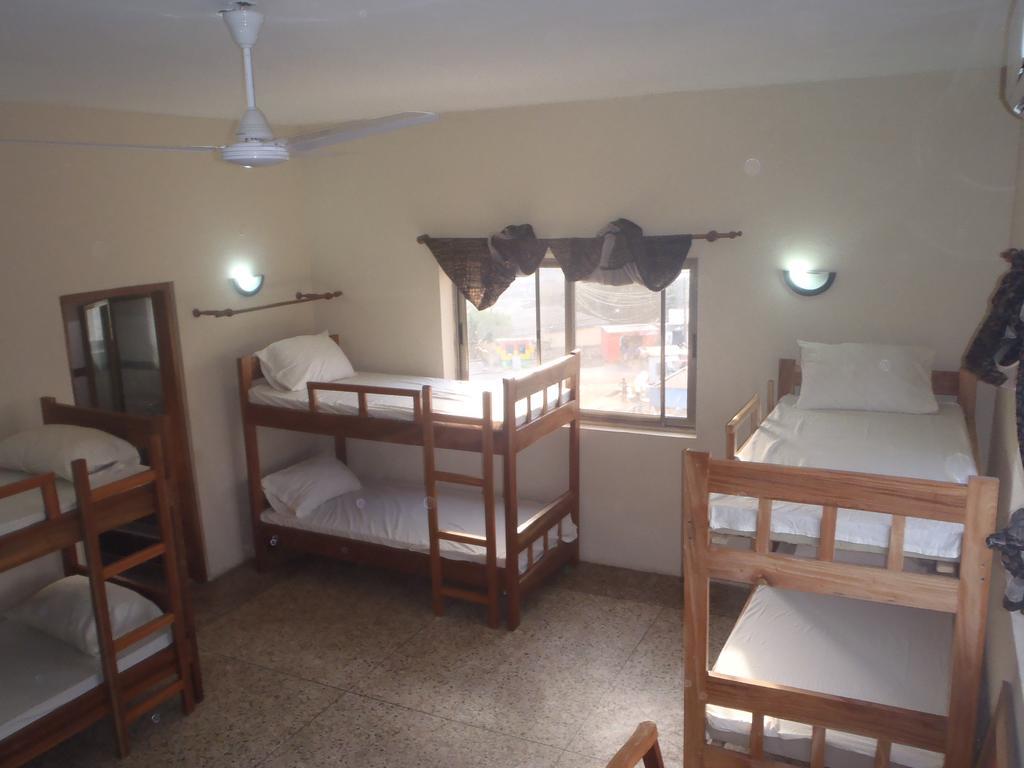 The Sleepy Hippo Hotel อักกรา ห้อง รูปภาพ